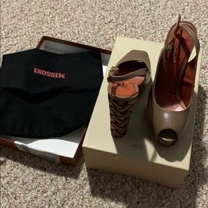 Missoni Nude pump